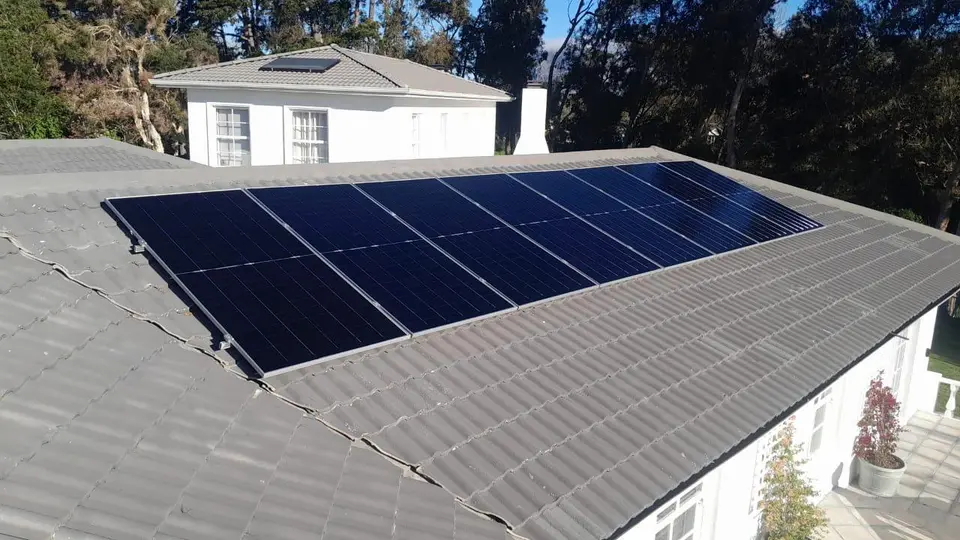 Rooftop solar panel installation on a second home in Constantia, Cape Town